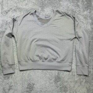 Nike Women's Tech Crew Crop Sweater Sweatshirt Size Small Gray Swoosh‎ Logo